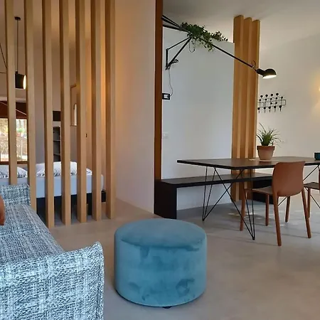 Apartment Ca Josemary Caprino Veronese
