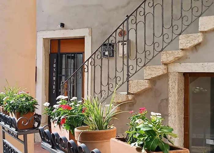Apartment Ca Josemary Caprino Veronese